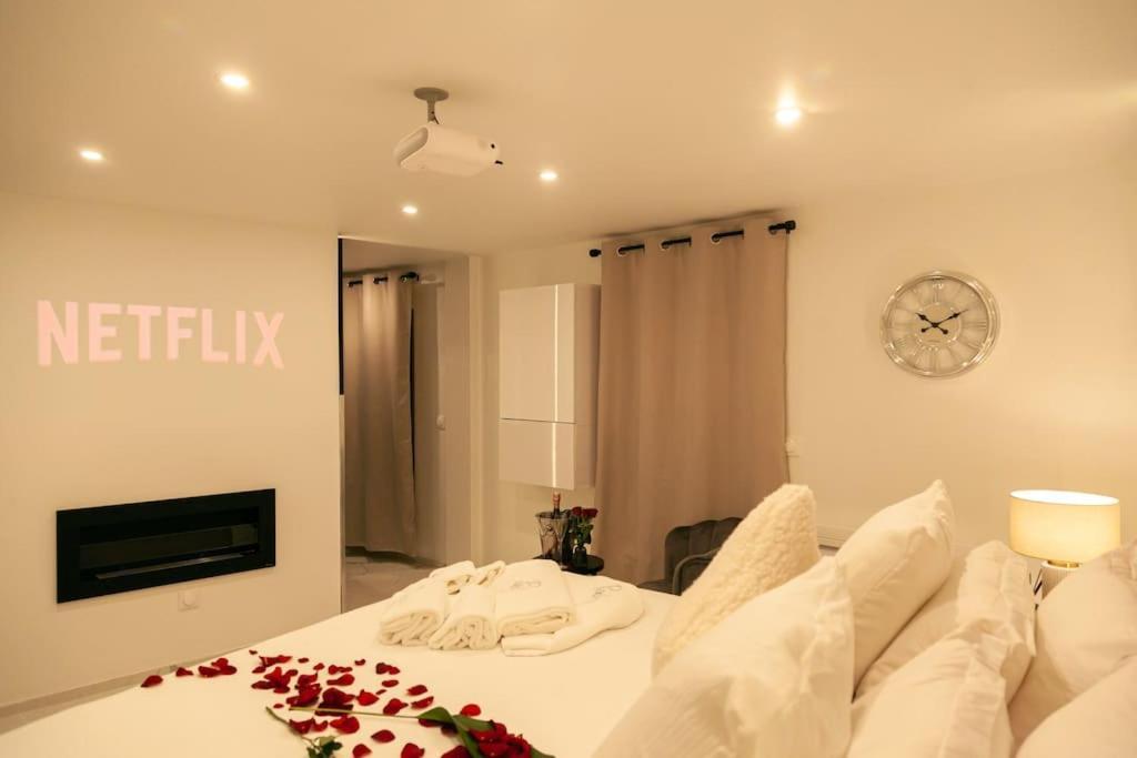 Maison Pantheon, Suite D'Exception Meaux Extérieur photo